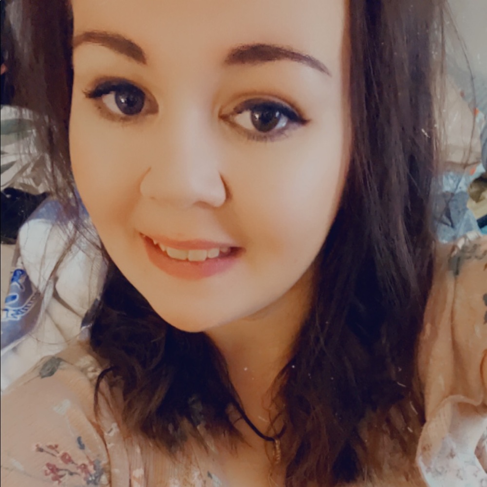 Meet your Posher, Kaitlyn